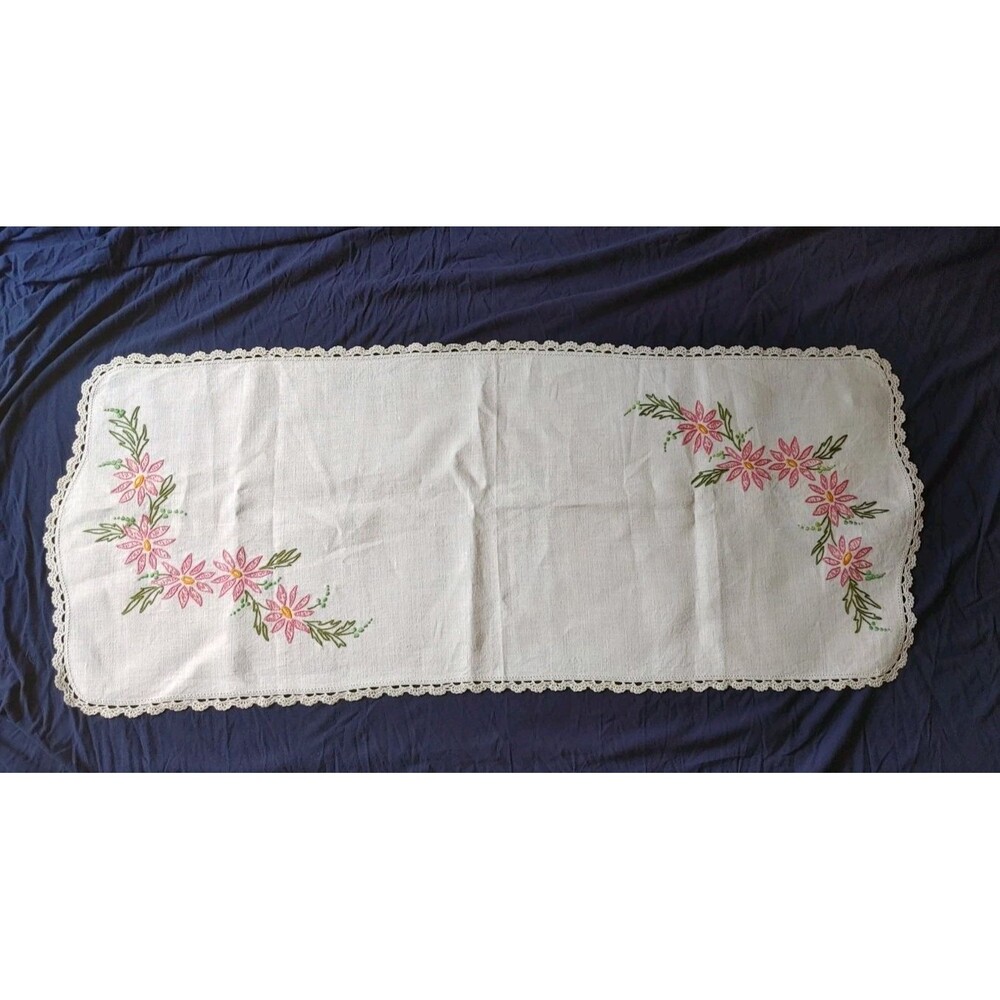 Vtg Hand Embroidered Table Runner Dresser Scarf Floral Crochet Lace Trim Edge